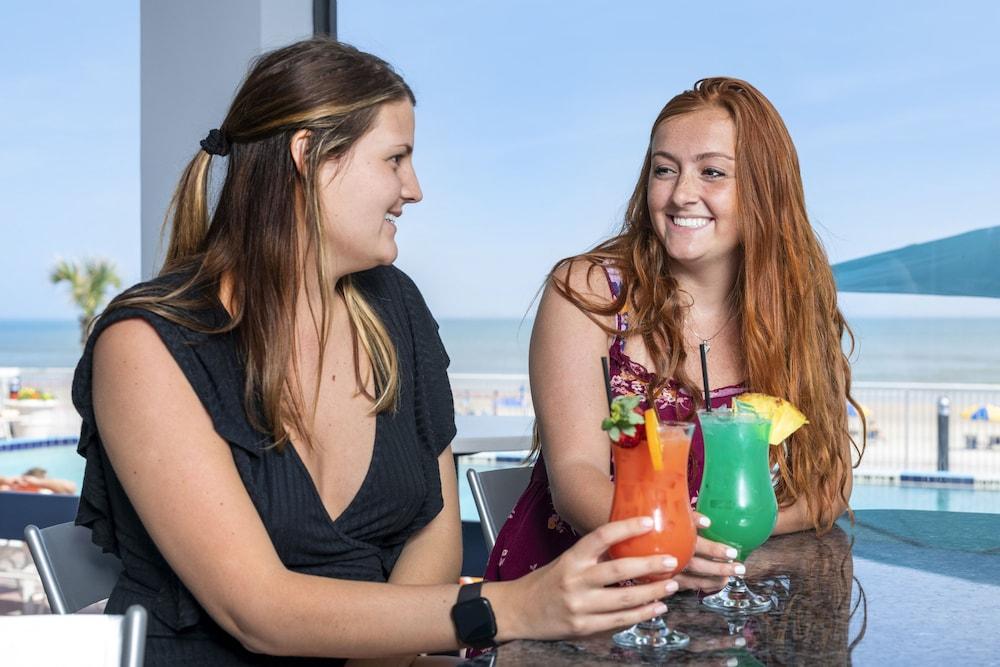 Comfort Inn & Suites Daytona Beach Oceanfront Esterno foto