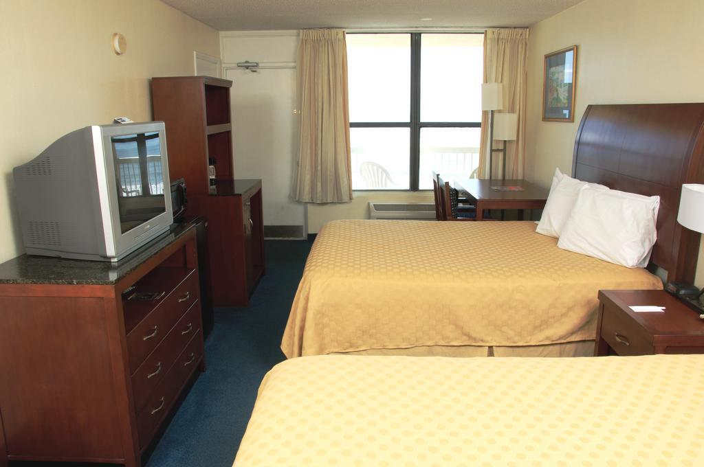 Comfort Inn & Suites Daytona Beach Oceanfront Esterno foto