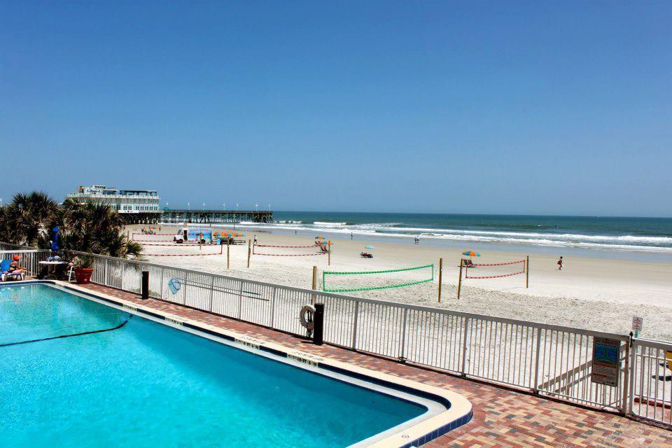 Comfort Inn & Suites Daytona Beach Oceanfront Esterno foto