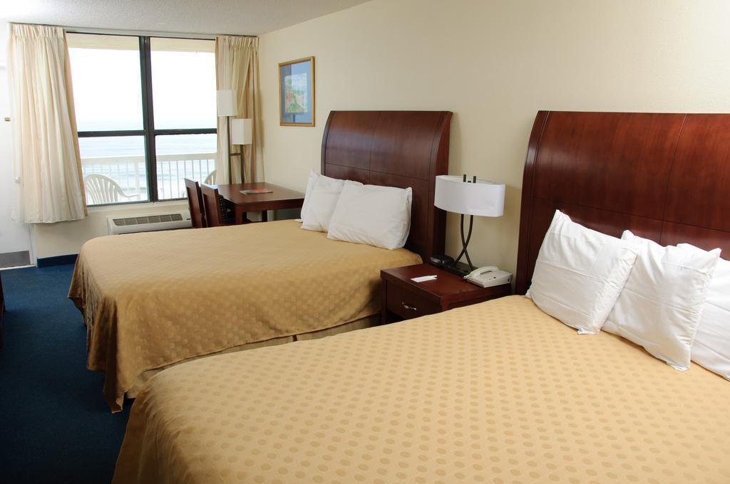 Comfort Inn & Suites Daytona Beach Oceanfront Esterno foto