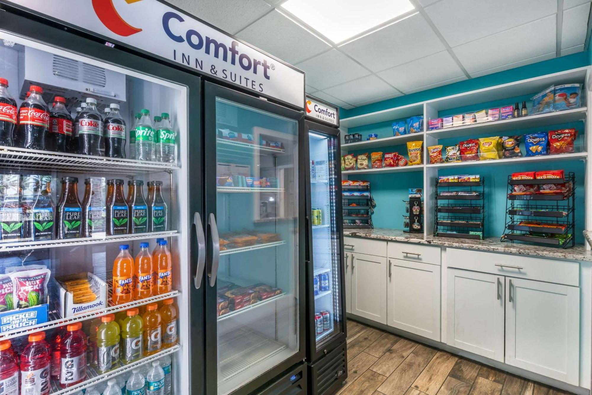 Comfort Inn & Suites Daytona Beach Oceanfront Esterno foto
