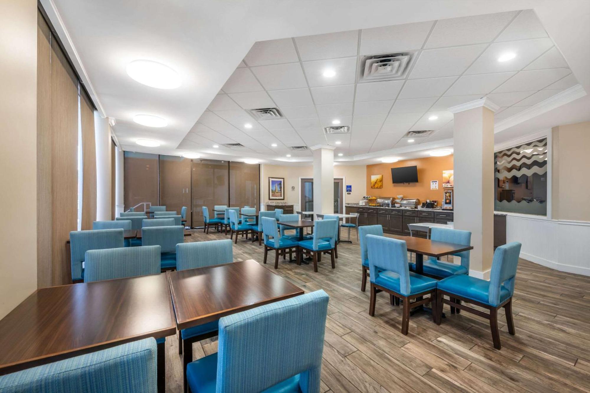 Comfort Inn & Suites Daytona Beach Oceanfront Esterno foto