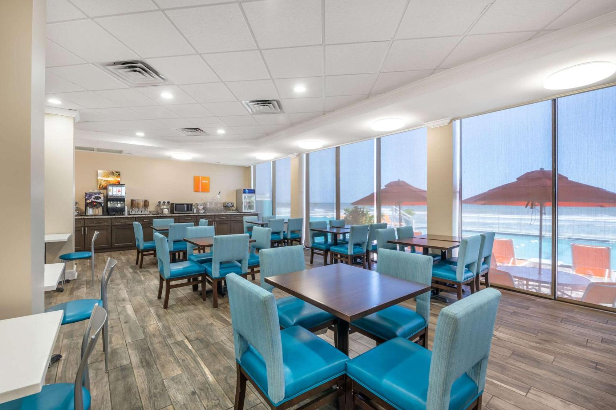 Comfort Inn & Suites Daytona Beach Oceanfront Esterno foto