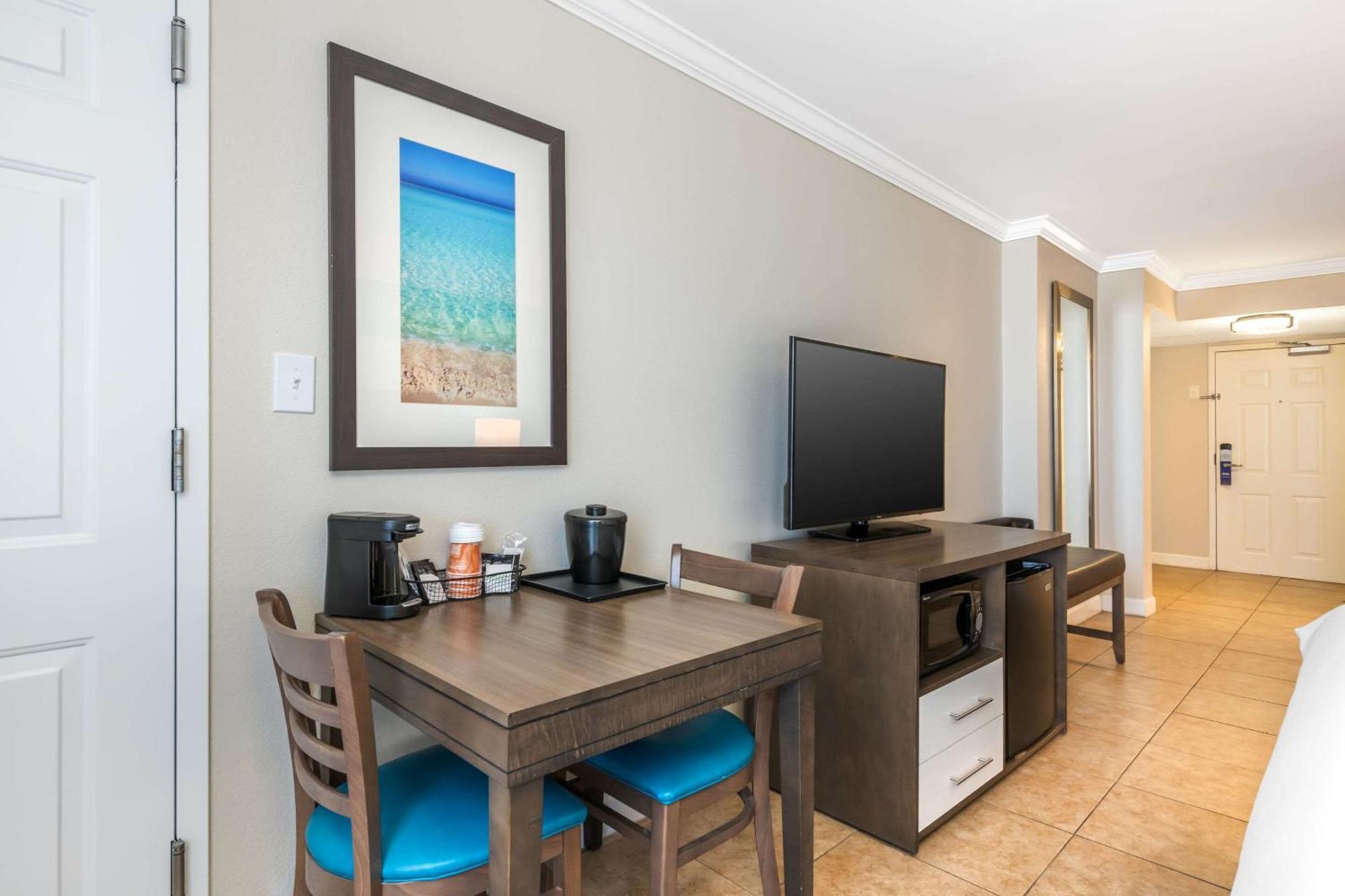 Comfort Inn & Suites Daytona Beach Oceanfront Esterno foto
