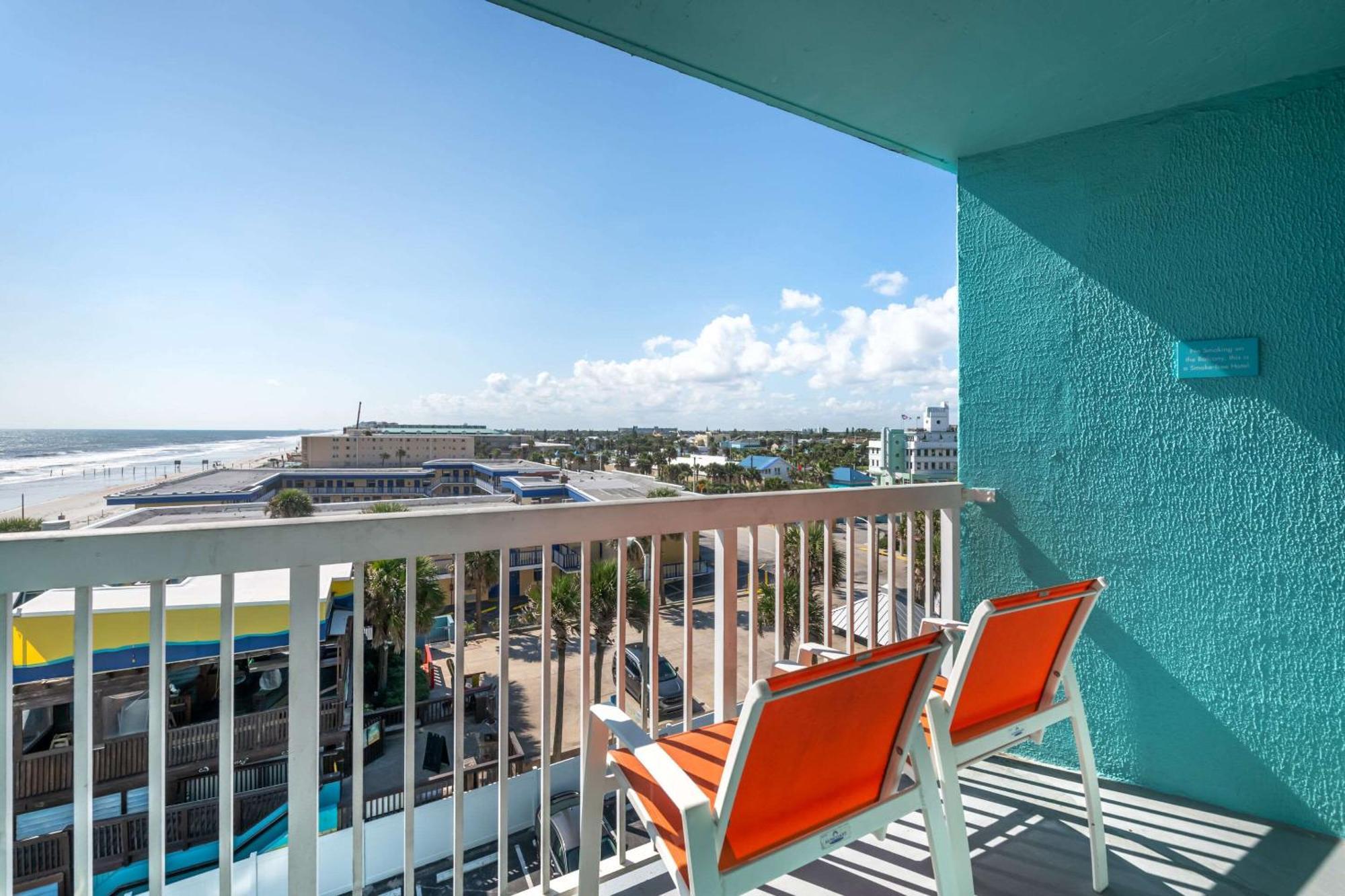 Comfort Inn & Suites Daytona Beach Oceanfront Esterno foto
