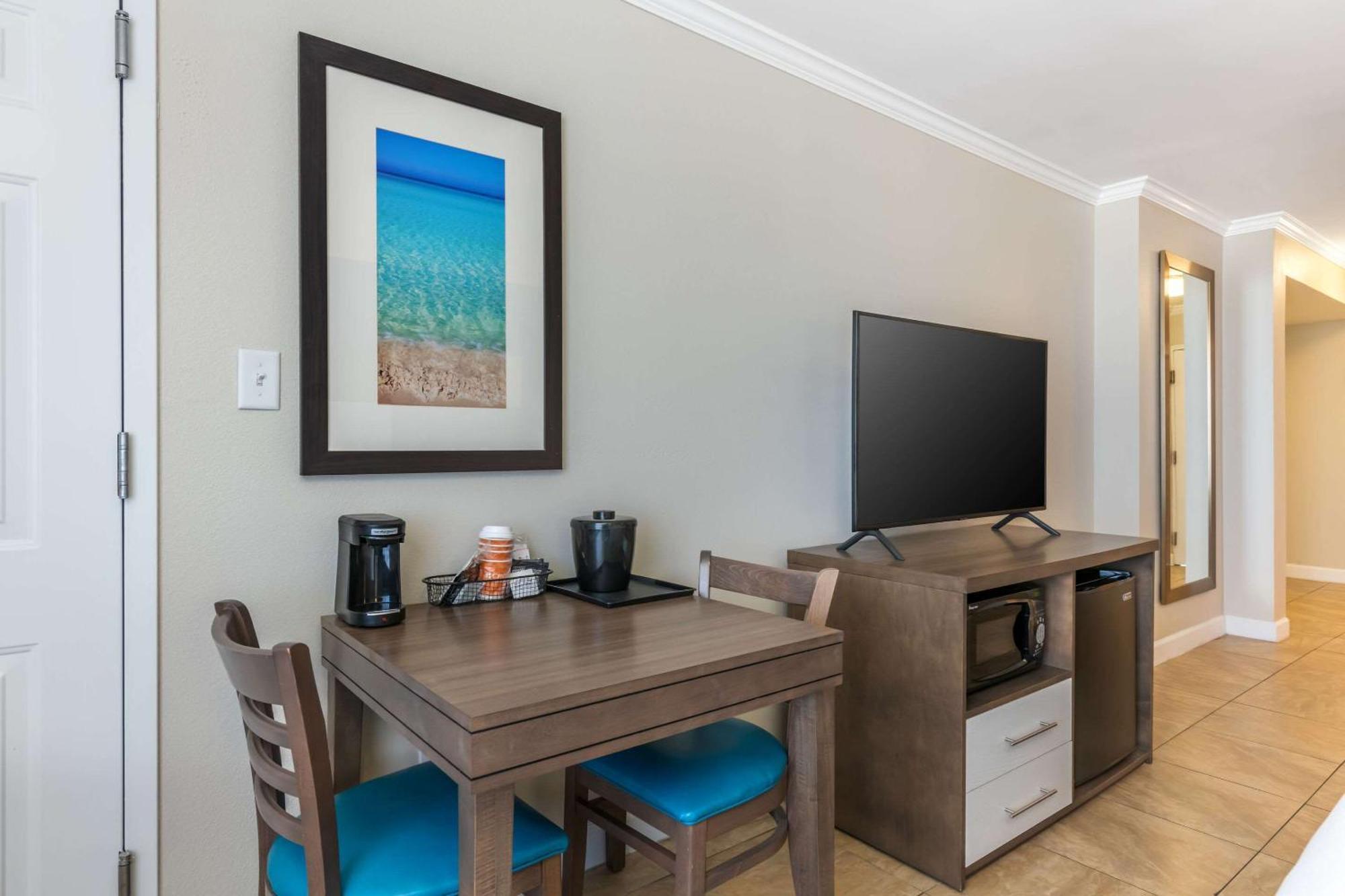 Comfort Inn & Suites Daytona Beach Oceanfront Esterno foto